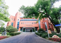 学校图书馆